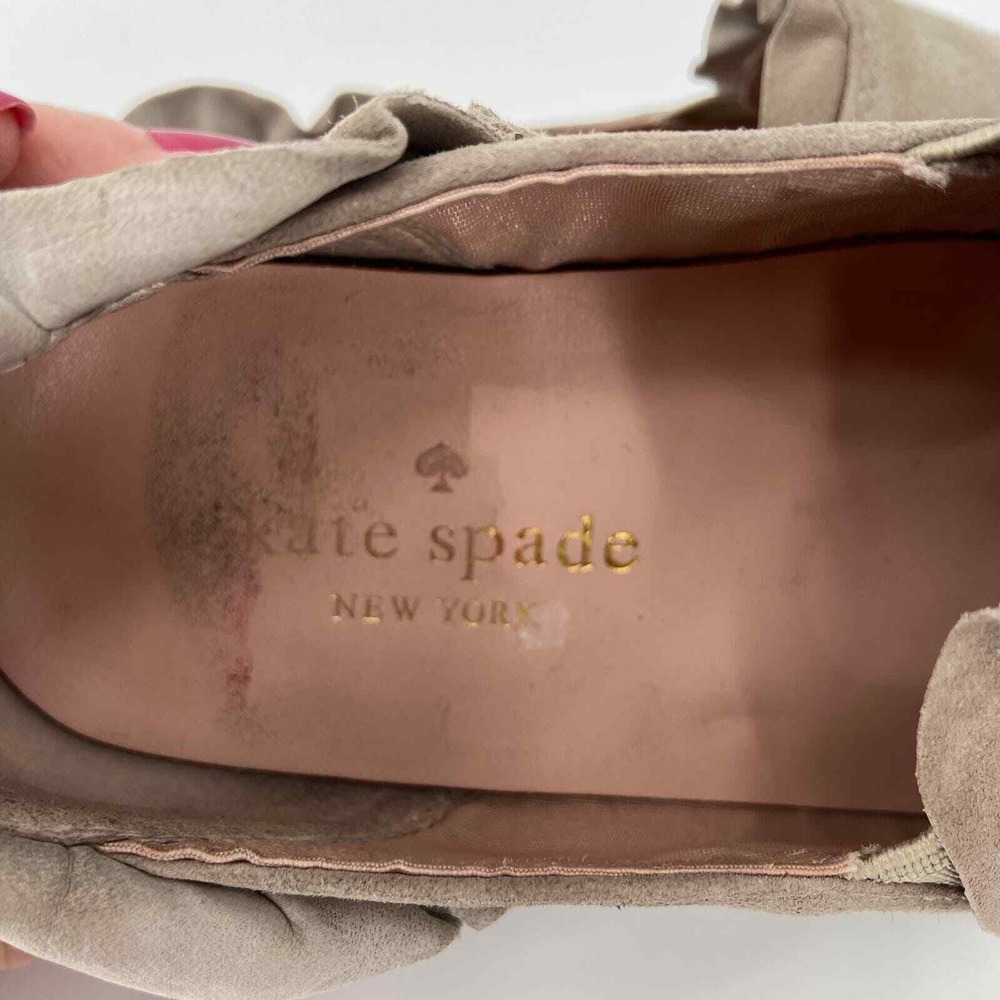Kate Spade New York Lillie Ruffle Sneaker Size 6 Beige Suede Slip On Loafer - Picture 8 of 11